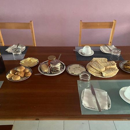 Casa Ze & Sonia Bed & Breakfast Portela Bagian luar foto